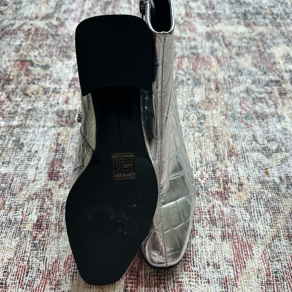 Sigerson Morrison Mandel Metallic Snakeskin Ankle Boot - Picture 5 of 6